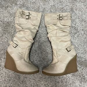 Women’s cream boots